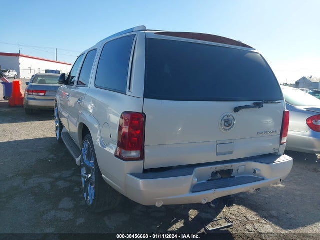 2002 CADILLAC ESCALADE 1GYEK63N82R323358 Photo 2