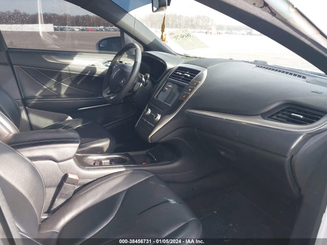 5LMCJ1C98HUL36051 Lincoln Mkc Premiere
