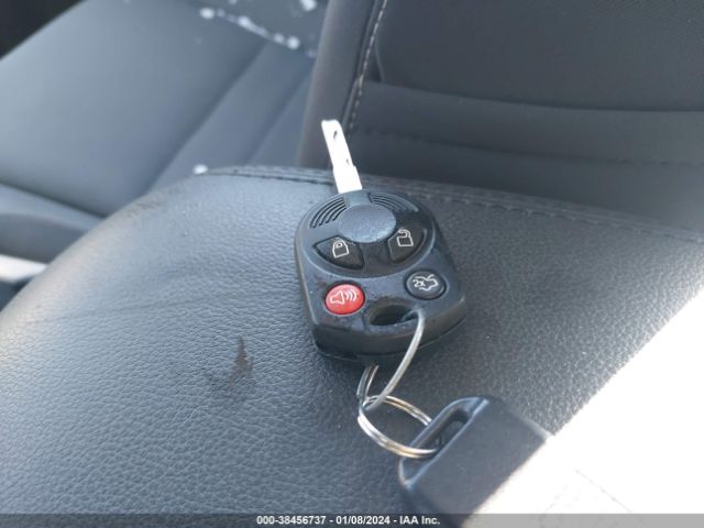 1FADP5AU6FL111838 Ford C-max Hybrid Se