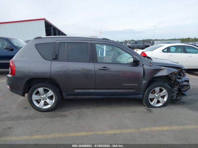 1C4NJCBA7GD641451 Jeep Compass Sport