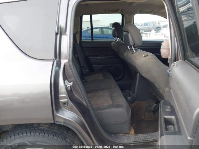 1C4NJCBA7GD641451 Jeep Compass Sport