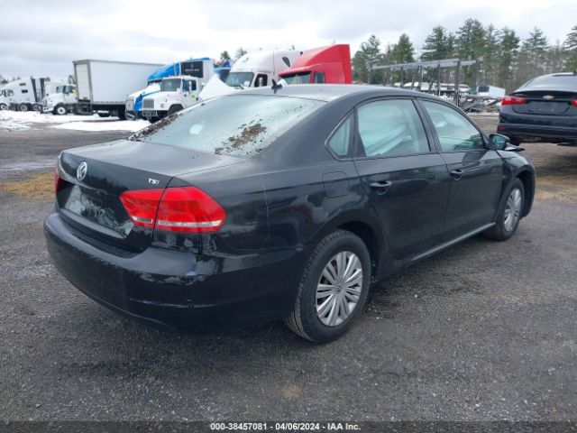 1VWAT7A39EC095156 Volkswagen Passat 1.8t S
