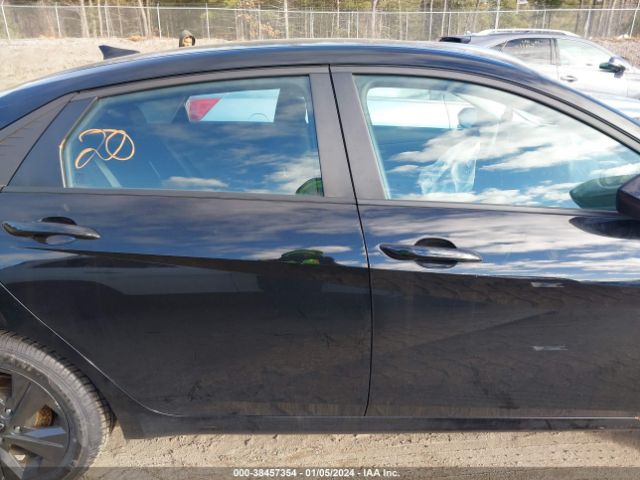 KMHLM4AGXNU299772 Hyundai ELANTRA SEL