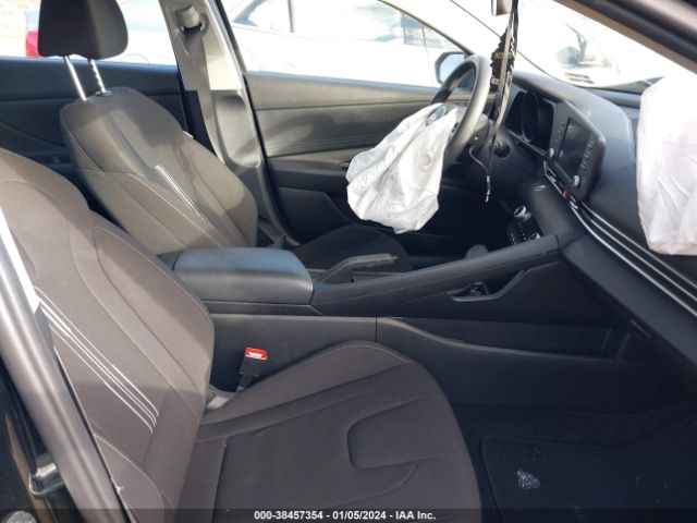 KMHLM4AGXNU299772 Hyundai ELANTRA SEL
