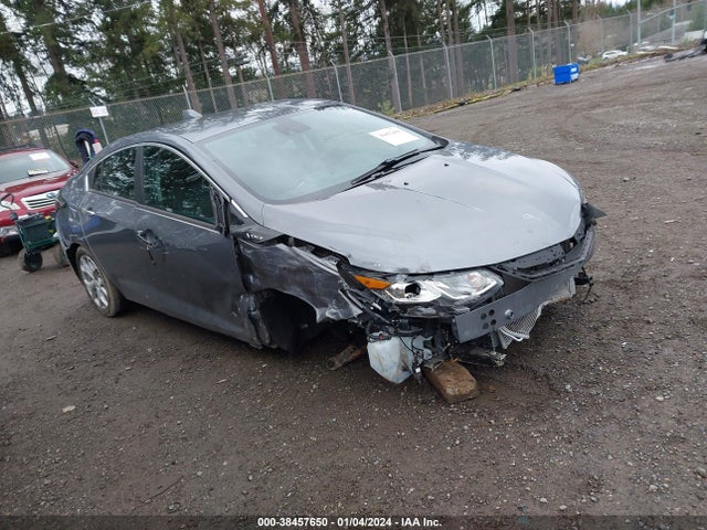 2018 1G1RB6S58JU105854 main image