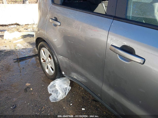 KIA Soul 2015 KNDJN2A22F7212965 Image 6