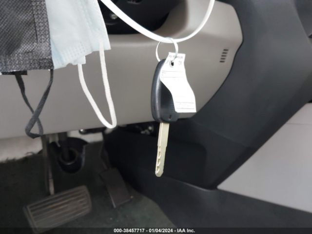 5FNYF3H2XFB031453 Honda PILOT LX