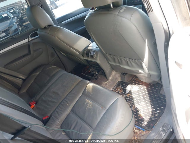 2005 PORSCHE CAYENNE WP1AB29P35LA62412 Photo 7