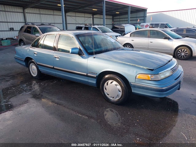 1993 FORD CROWN VICTORIA VIN: 2FACP73W8PX124164