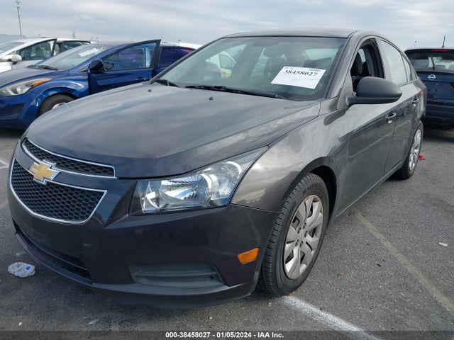 Chevrolet Cruze Ls Auto 2014 1G1PA5SH2E7305907 Image 2