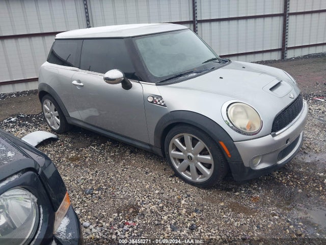 2008 MINI COOPER S WMWMF73568TT87046 Photo 0