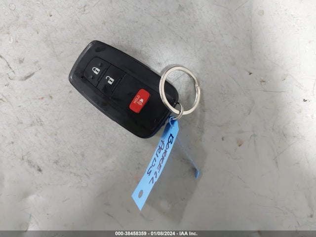 Toyota Prius Three 2017 JTDKARFU2H3053717 Image 11