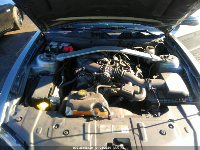 1ZVBP8EM0E5304936 Ford Mustang V6