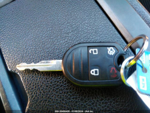 1ZVBP8EM0E5304936 Ford Mustang V6