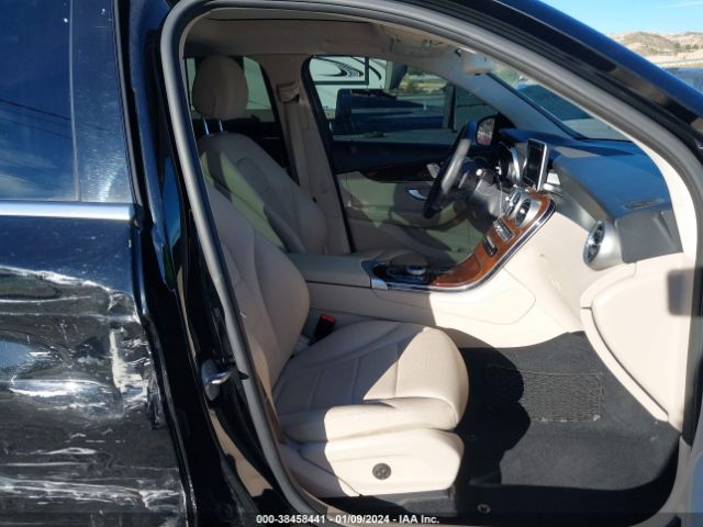 WDC0G4KBXJV099796 Mercedes-Benz Glc 300 4matic