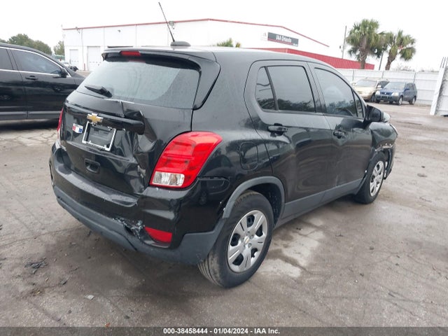 Chevrolet TRAX LS 2017 3GNCJKSB8HL167653 Image 4