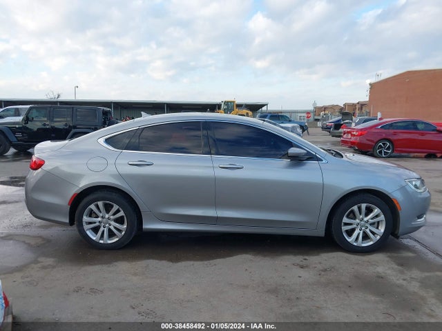 Chrysler 200 Limited Platinum 2017 1C3CCCAB0HN502614 Image 13