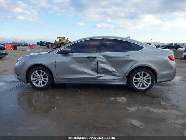 Chrysler 200 Limited Platinum 2017 1C3CCCAB0HN502614 Image 14