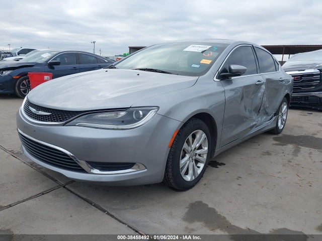 Chrysler 200 Limited Platinum 2017 1C3CCCAB0HN502614 Image 2