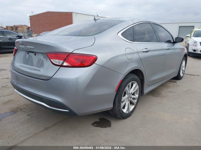 Chrysler 200 Limited Platinum 2017 1C3CCCAB0HN502614 Image 4