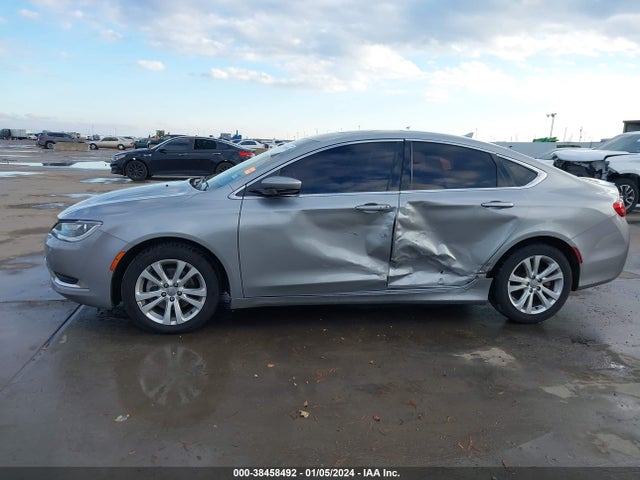 Chrysler 200 Limited Platinum 2017 1C3CCCAB0HN502614 Image 6