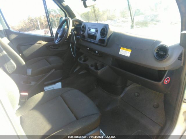 WD4PF1CD0KP021903 Mercedes-Benz Sprinter 2500 High Roof V6