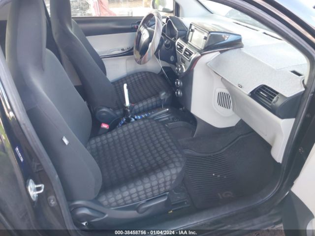 JTNJJXB0XFJ030922 Scion IQ