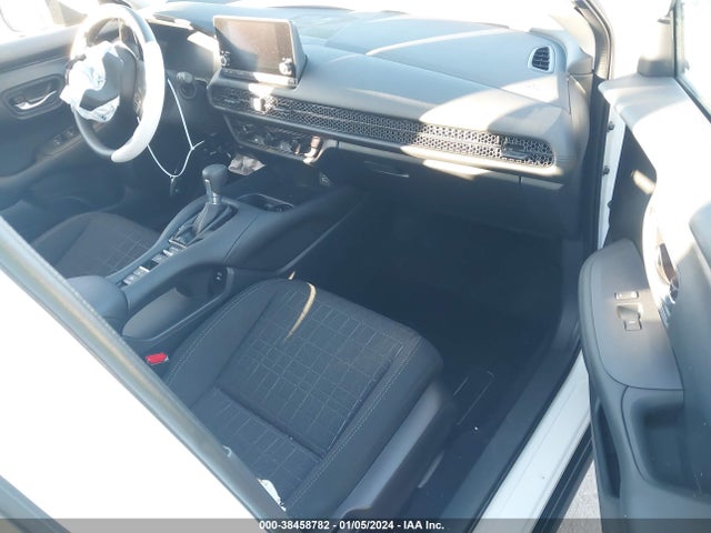 Honda Hr-v Awd Lx 2024 3CZRZ2H30RM735735 Image 5