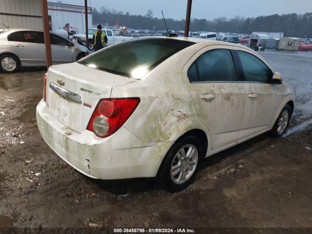 Chevrolet Sonic Lt Auto 2015 1G1JC5SB5F4168458 Image 4