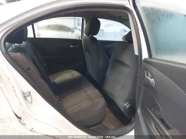 Chevrolet Sonic Lt Auto 2015 1G1JC5SB5F4168458 Image 8