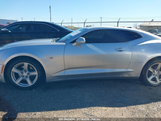 Chevrolet Camaro 1lt 2018 1G1FB1RXXJ0122417 Image 15