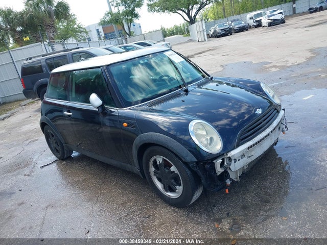 2006 MINI COOPER WMWRC33546TK72434 Photo 0