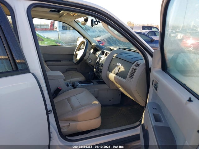 2011 FORD ESCAPE XLT VIN: 1FMCU0D72BKA21556