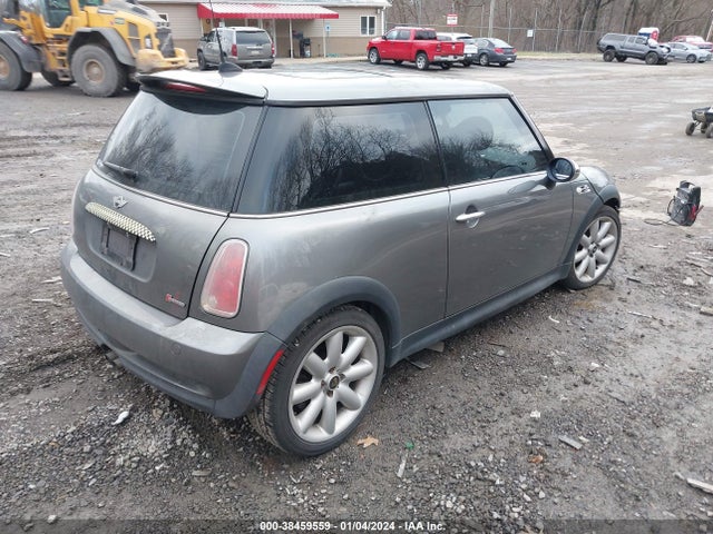 2005 MINI COOPER S WMWRE33445TD93967 Photo 3