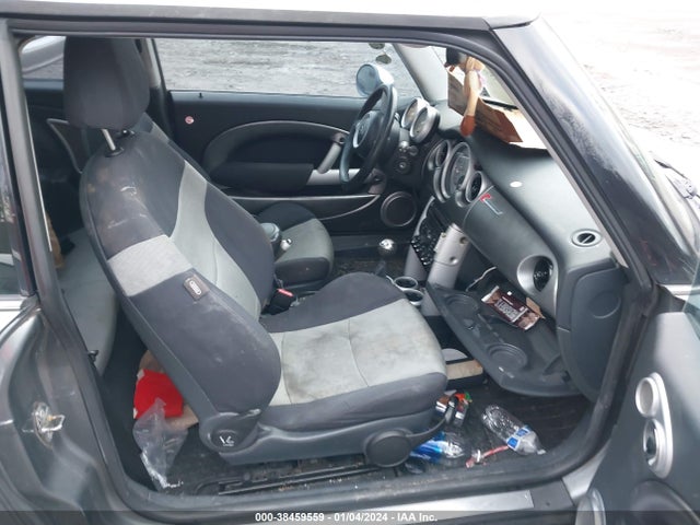2005 MINI COOPER S WMWRE33445TD93967 Photo 4