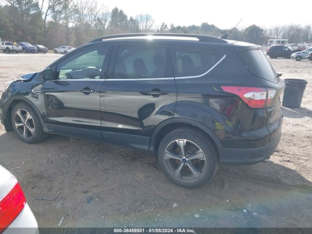 1FMCU0HD4JUC26492 Ford ESCAPE SEL