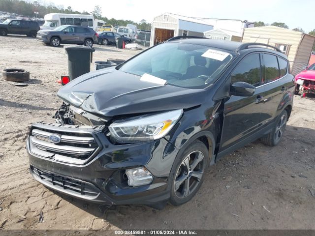 1FMCU0HD4JUC26492 Ford ESCAPE SEL