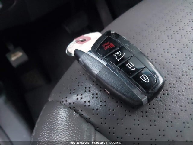 2015 HYUNDAI SANTA FE SPORT 2.4L VIN: 5XYZUDLBXFG236707