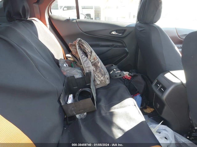 3GNAXKEXXJL261049 Chevrolet EQUINOX LT