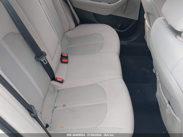 2015 HYUNDAI SONATA SE VIN: 5NPE24AF4FH150392