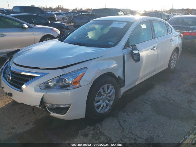 Nissan Altima 2.5 S 2015 1N4AL3AP0FN330361 Image 2