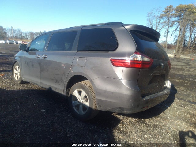 Toyota Sienna Le 8 Passenger 2015 5TDKK3DC9FS653697 Image 3