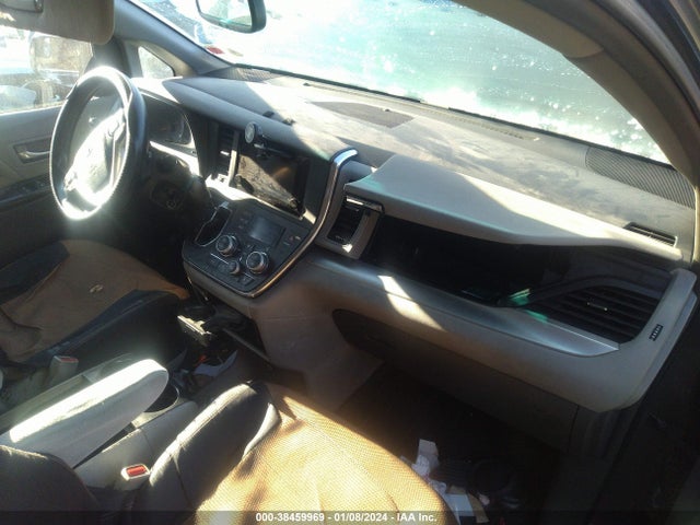 Toyota Sienna Le 8 Passenger 2015 5TDKK3DC9FS653697 Image 5