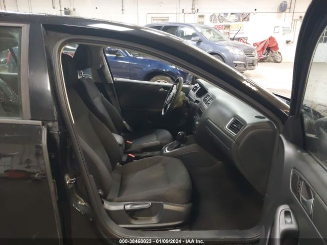 3VW2K7AJ0EM438019 Volkswagen Jetta 2.0l S