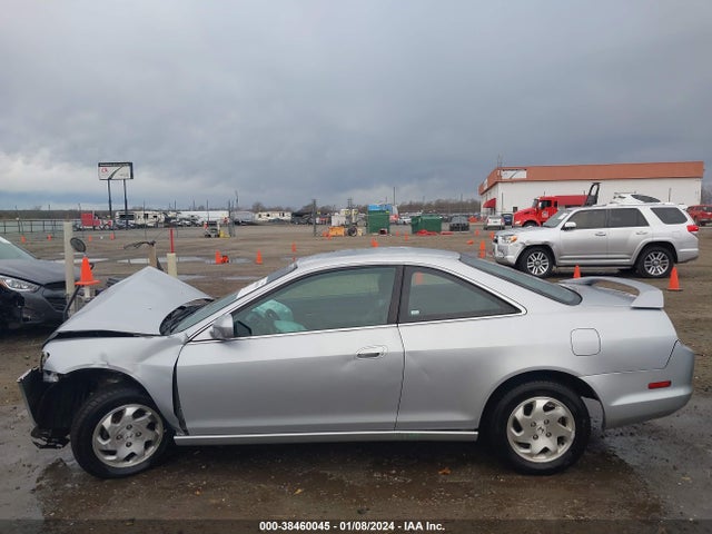 2000 HONDA ACCORD 2.3 EX VIN: 1HGCG3256YA033398