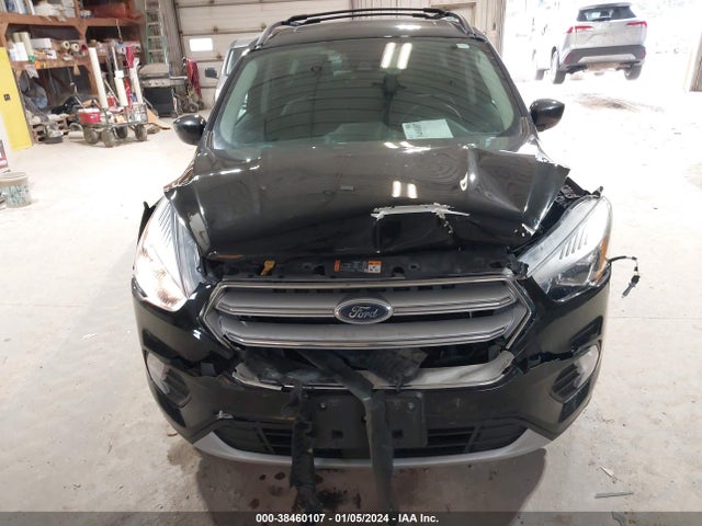 1FMCU9HD3JUC08442 Ford ESCAPE SEL