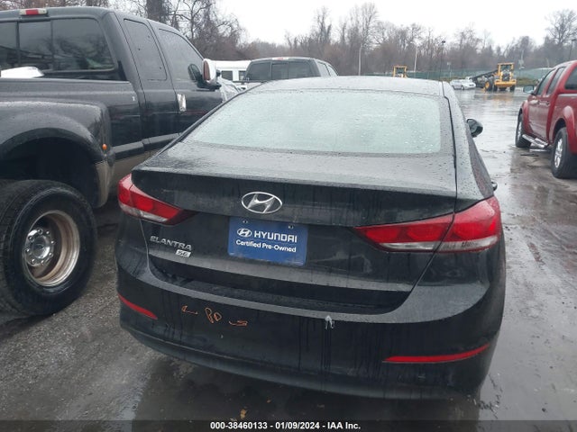Hyundai ELANTRA SE 2018 5NPD74LF8JH353594 Image 16