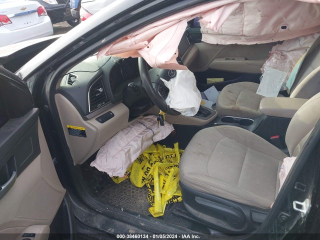 2017 HYUNDAI ELANTRA SE VIN: 5NPD84LF0HH185781