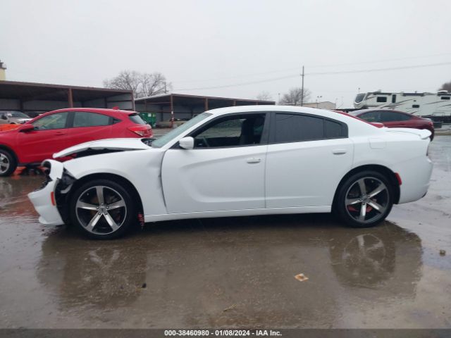 2C3CDXBG3HH563821 Dodge Charger Se Rwd