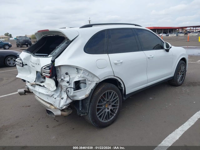 2018 PORSCHE CAYENNE WP1AA2A27JKA02393 Photo 3